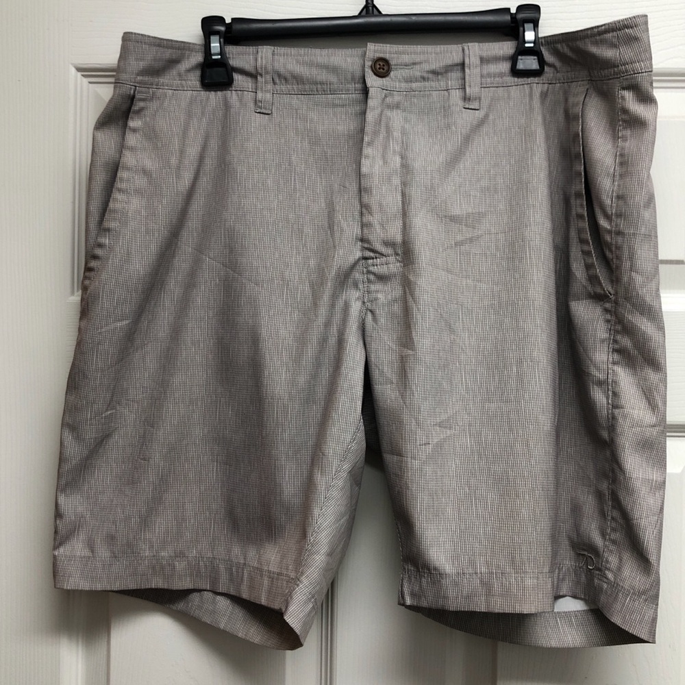 7 Diamond Men's Casual Gray Shorts - Lightweight Summer Style